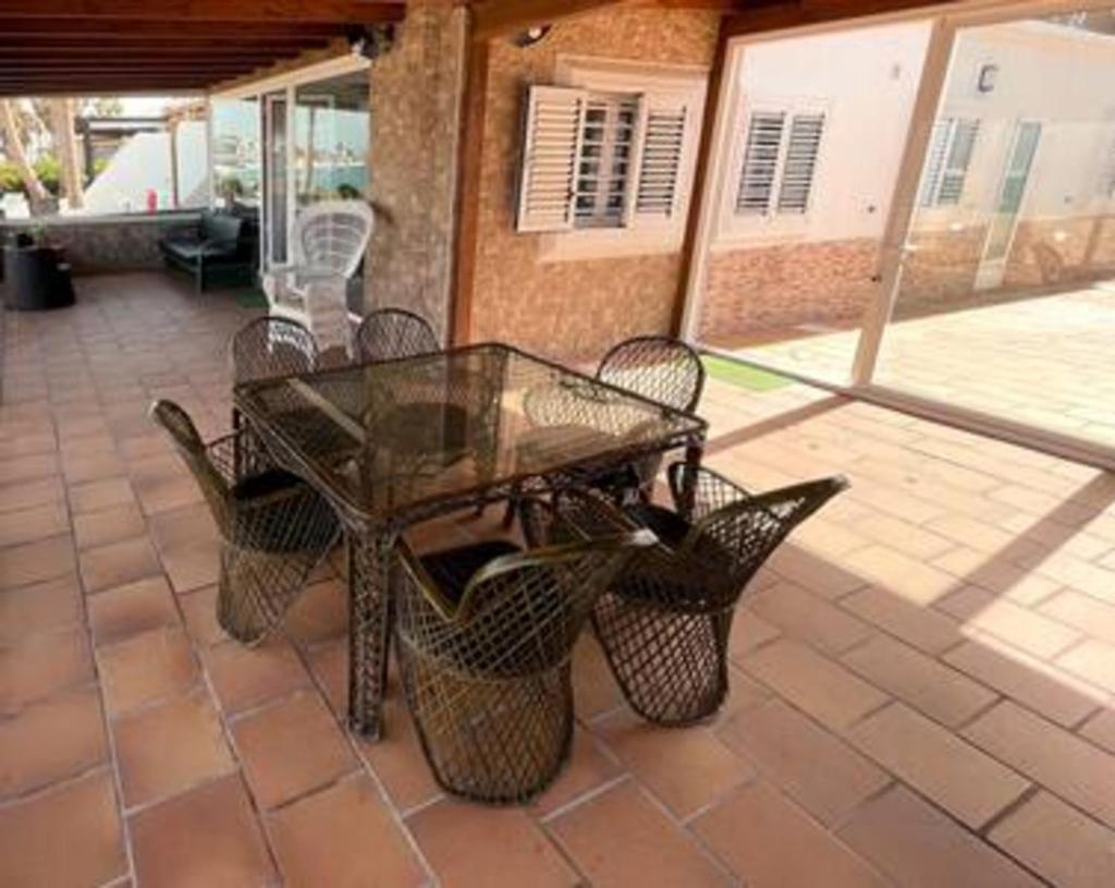 Villa San Antonio- Private Heated Pool, Breathtaking Sea View, Bbq, Fast Wifi By Amazzzing Travel Corralejo